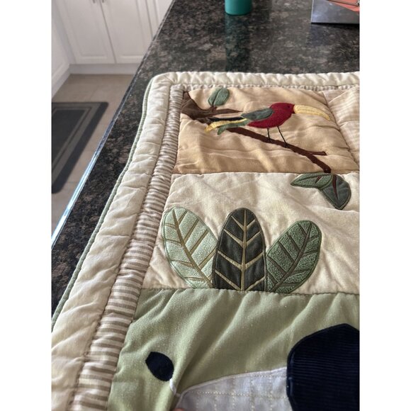 Kidsline Zanzibar Safari-Themed Baby Quilt w/2 Matching window valances - Picture 3 of 16